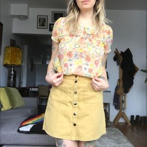 MODCLOTH Short-Sleeved Peter Pan Collar Top